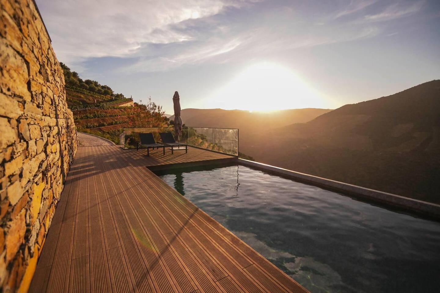 Quinta Vale De Lobos Bed & Breakfast Folgosa  Екстериор снимка