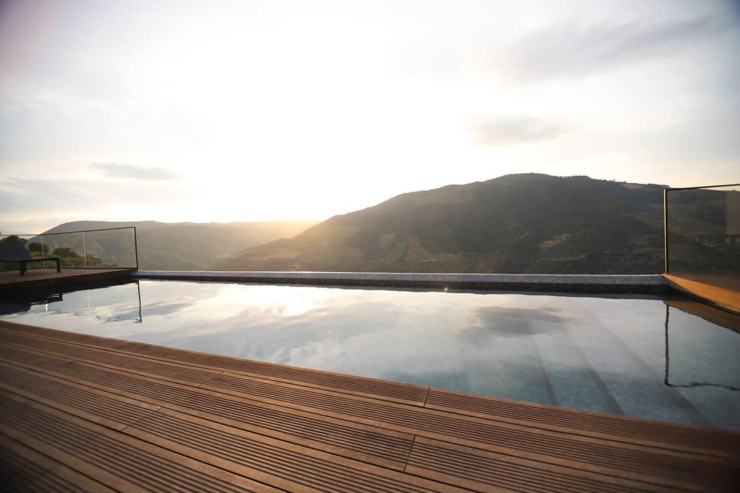 Quinta Vale De Lobos Bed & Breakfast Folgosa  Екстериор снимка